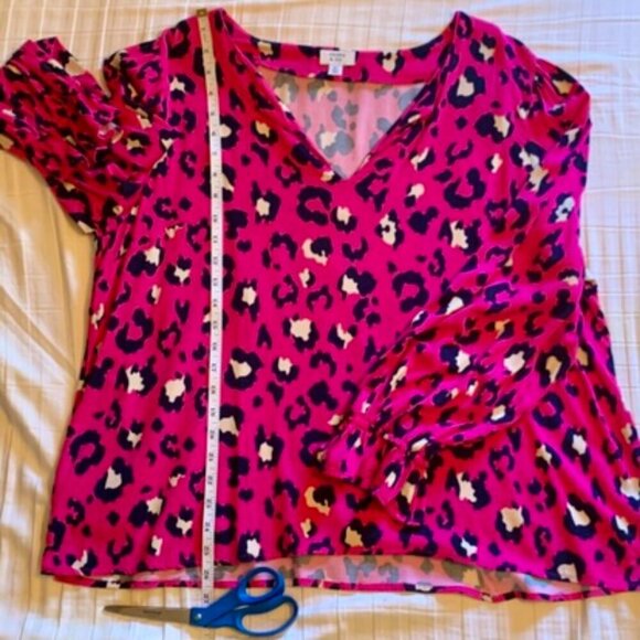 🐾 crown & ivy Pink Leopard Print Women's Top, Size XL, Pre-Owned 👡 - Picture 14 of 17